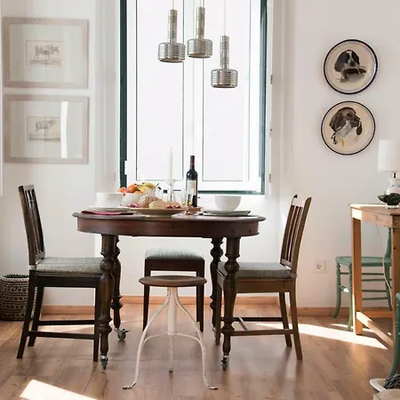 Light Lovers - Principe Real Apartament *
