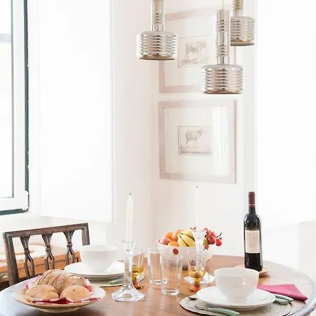 Light Lovers - Principe Real Lizbona